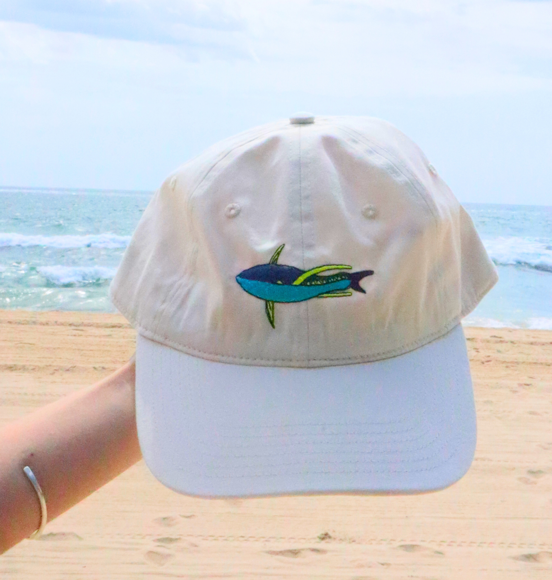 Ahi Cap