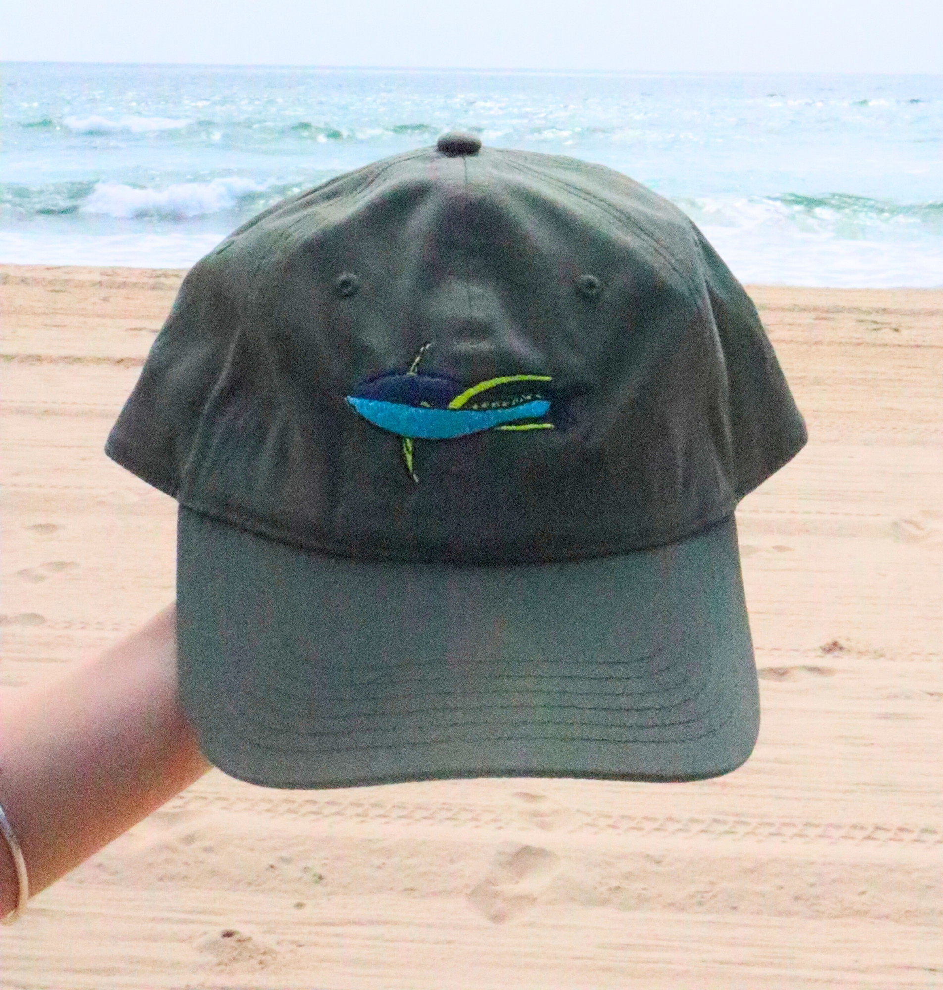Ahi Cap